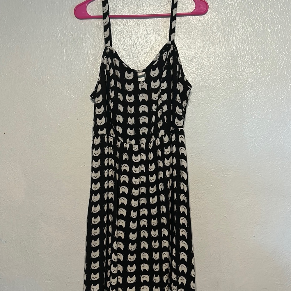 Kitty print little black dress